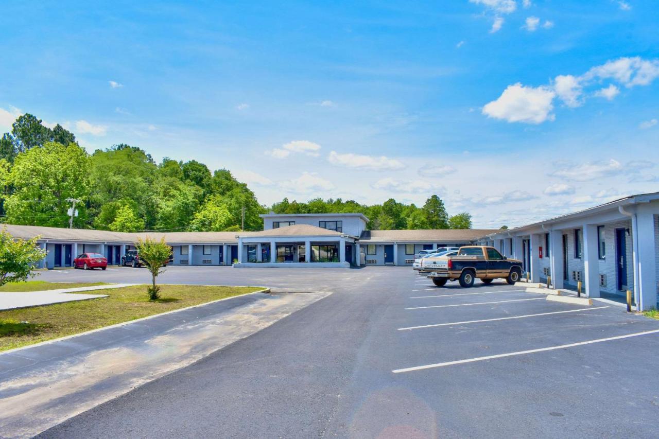 Rodeway Inn Swainsboro Ngoại thất bức ảnh
