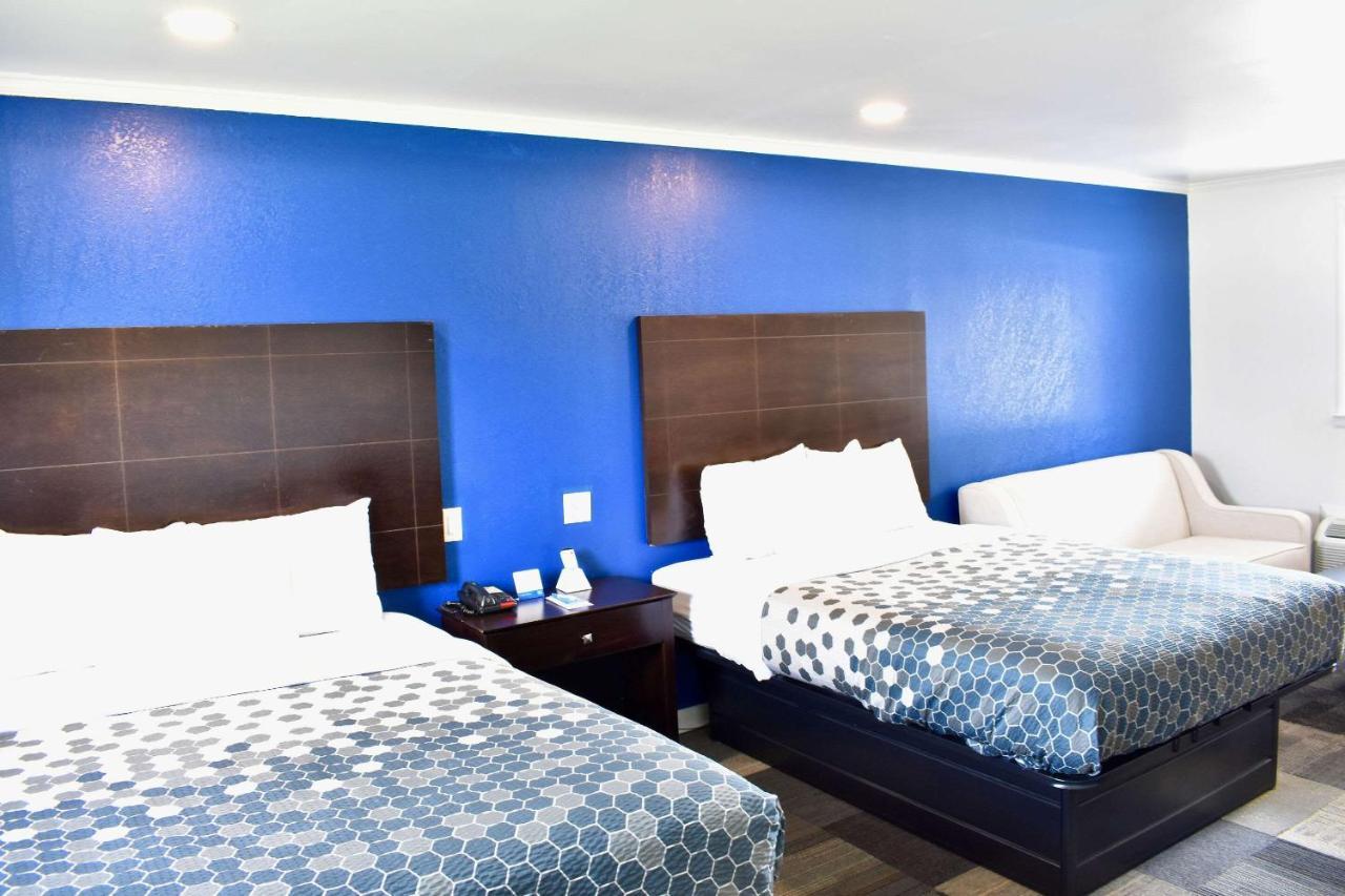 Rodeway Inn Swainsboro Ngoại thất bức ảnh