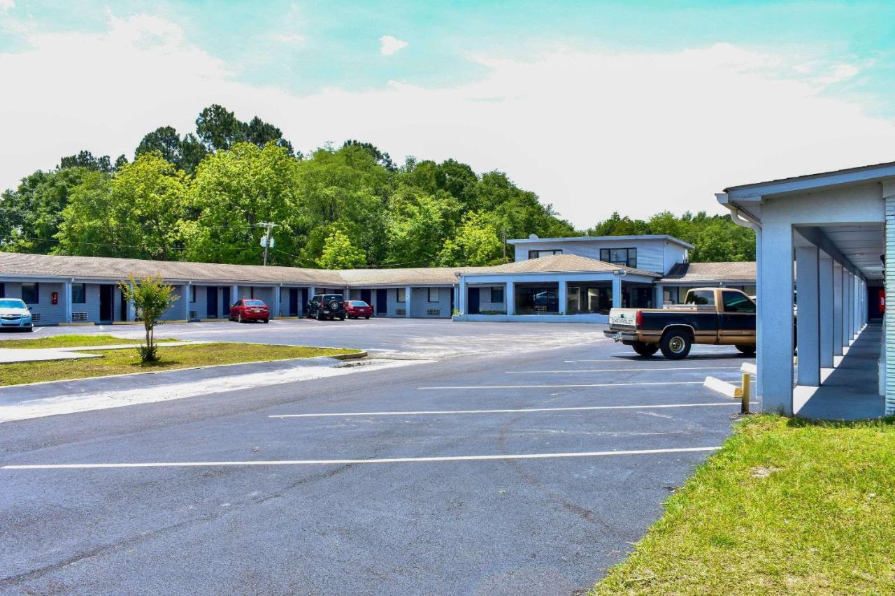 Rodeway Inn Swainsboro Ngoại thất bức ảnh