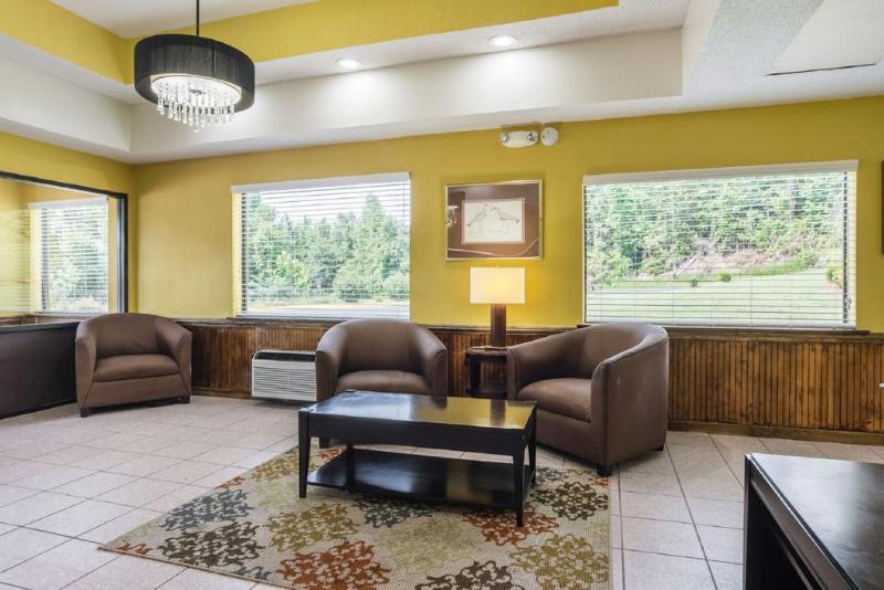 Rodeway Inn Swainsboro Ngoại thất bức ảnh