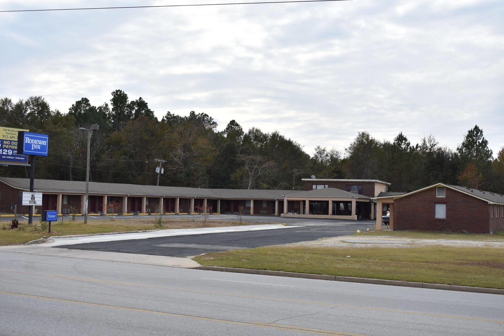 Rodeway Inn Swainsboro Ngoại thất bức ảnh