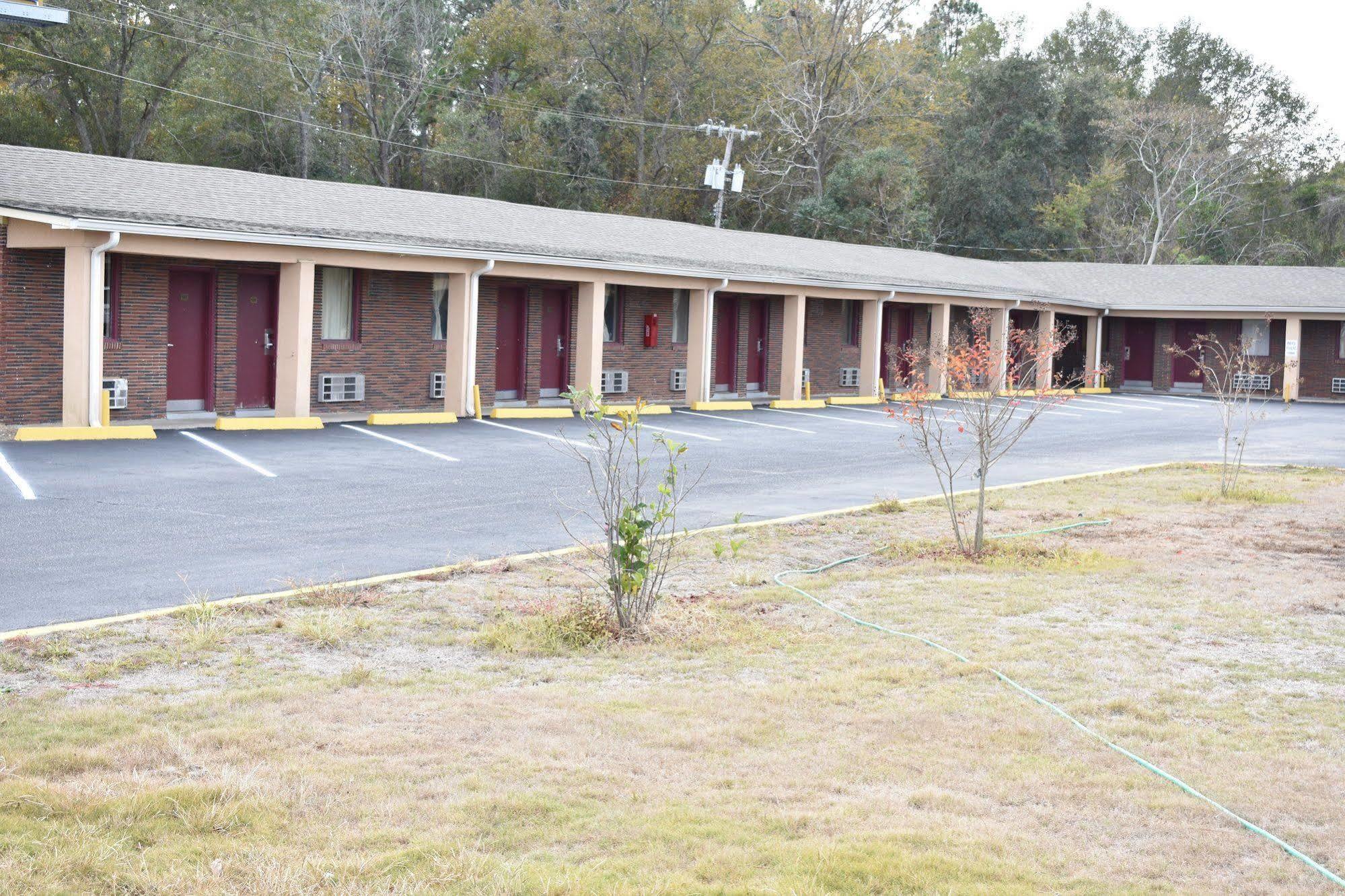Rodeway Inn Swainsboro Ngoại thất bức ảnh