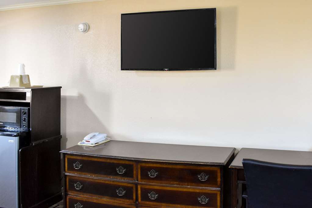 Rodeway Inn Swainsboro Phòng bức ảnh