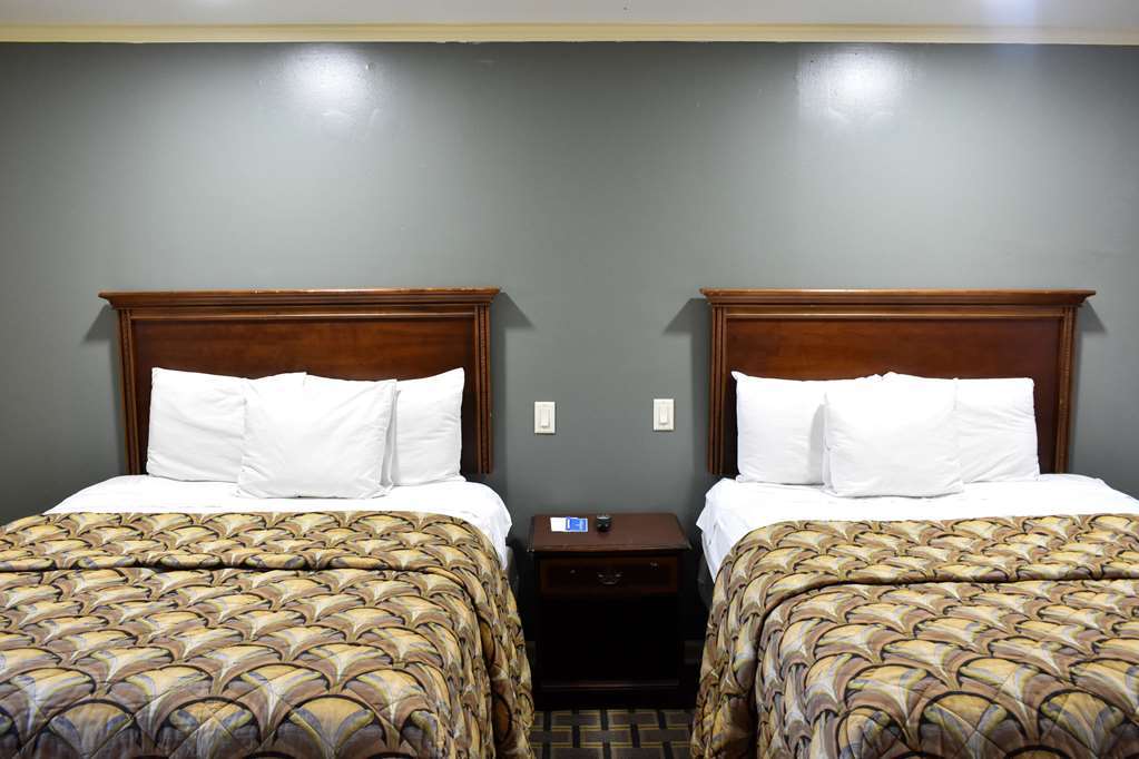 Rodeway Inn Swainsboro Phòng bức ảnh